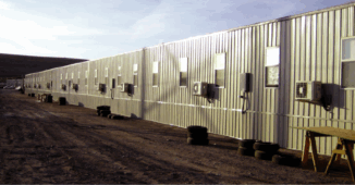 Estas unidades modulares en Desert Sage no son alteradas por el brutal calor del desierto, ya que están construidas para resistir las condiciones más extremas.